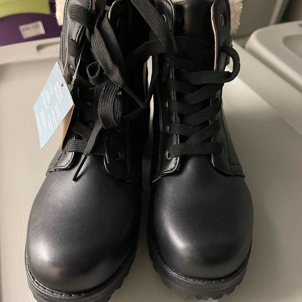 Apres by LAMO Winter Boots Women's Black Leather Faux Fur AW1765 Size 7 - Picture 8 of 9